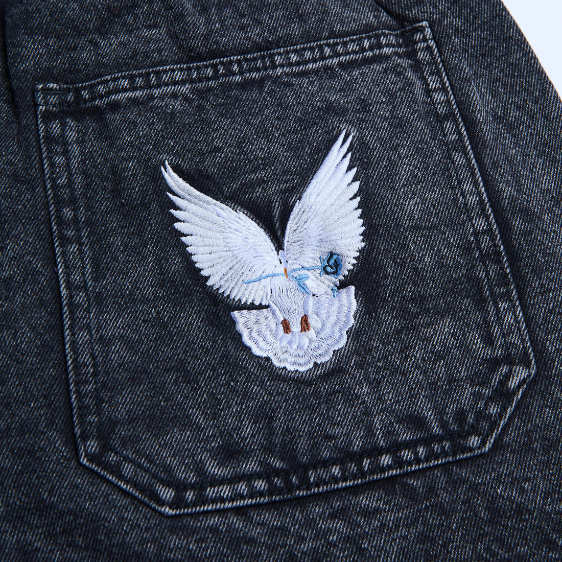 WASHED BLACK DOVE JEANS